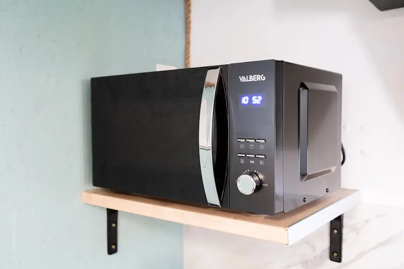 Four / Four micro-ondes